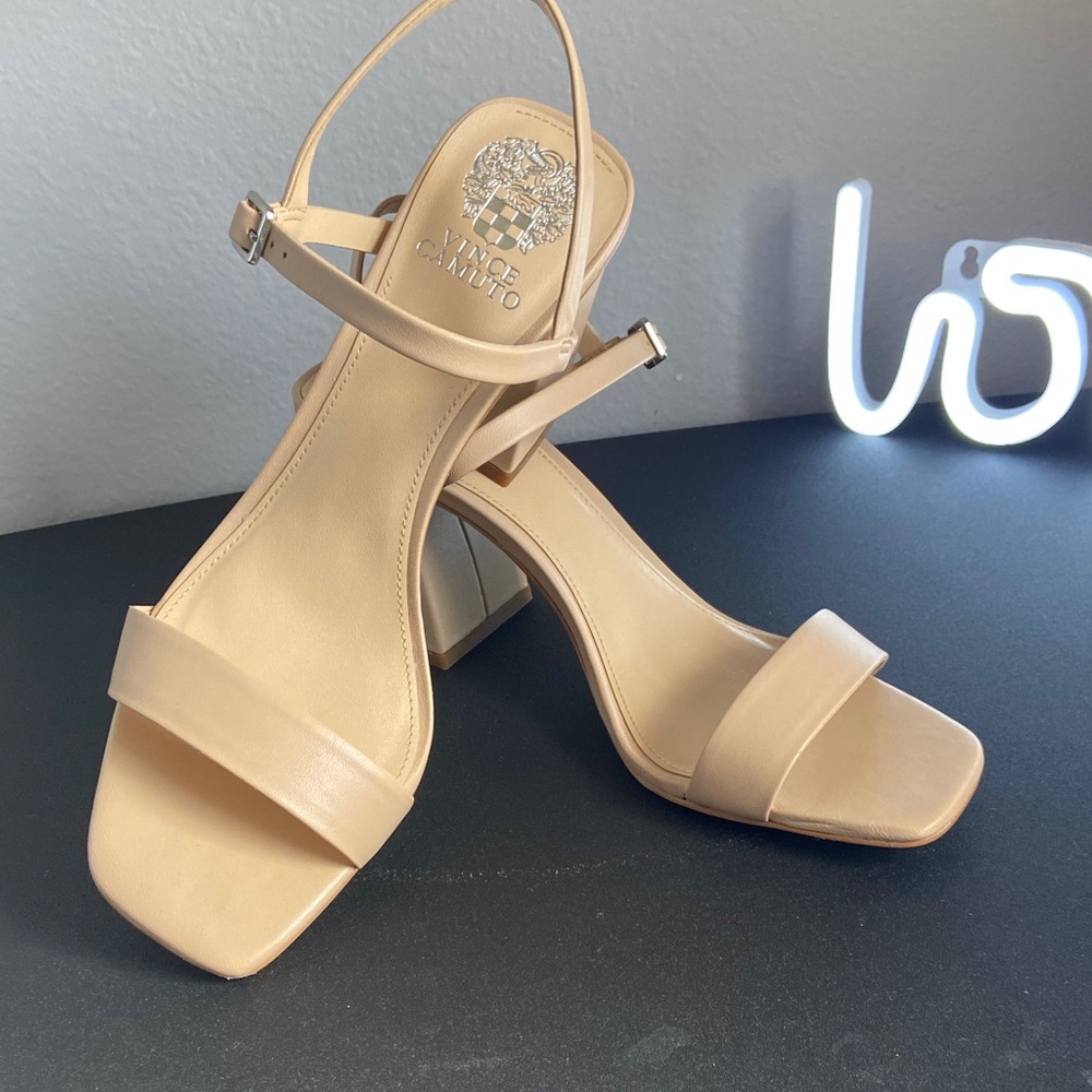 Vince Camuto Women's Cream Heeled Sandals